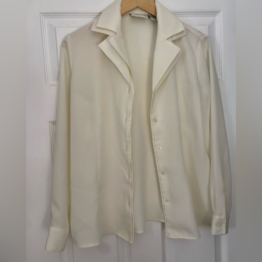 Off-white button down dressy blouse size 10